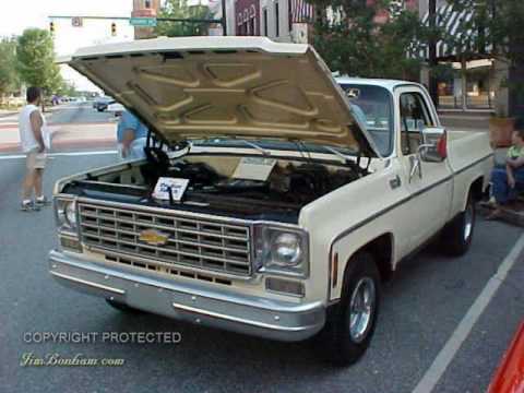 1976 Chevy Custom Deluxe Truck