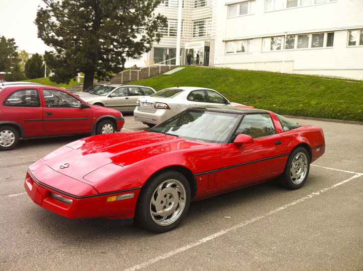 1985 Red Corvette