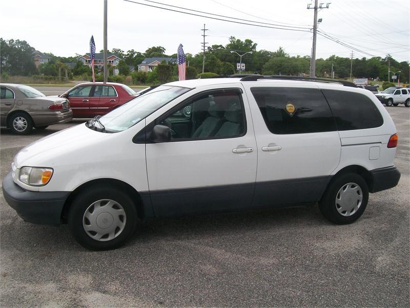 1999 Toyota Sienna Van