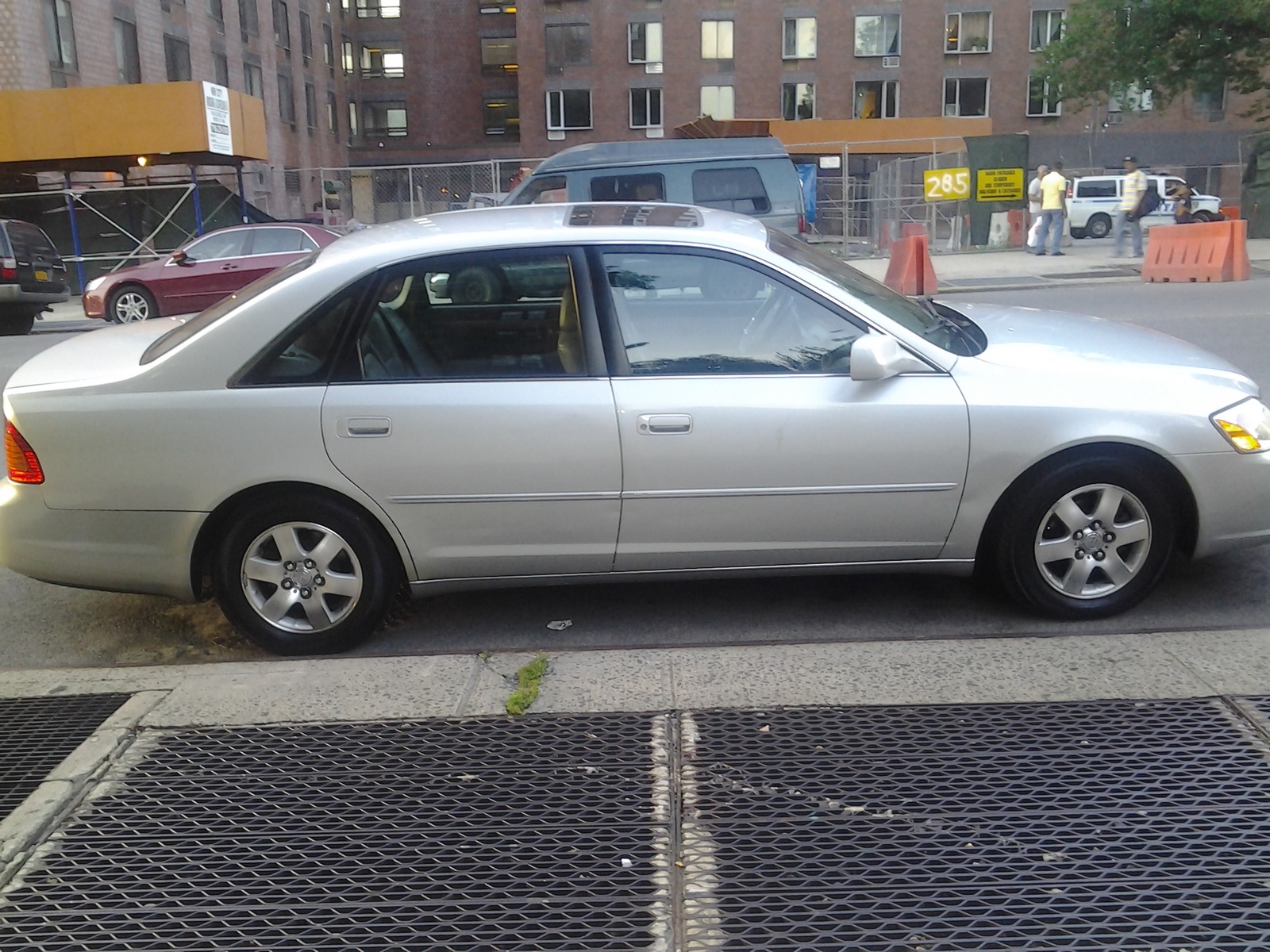 2000 Toyota Avalon XL
