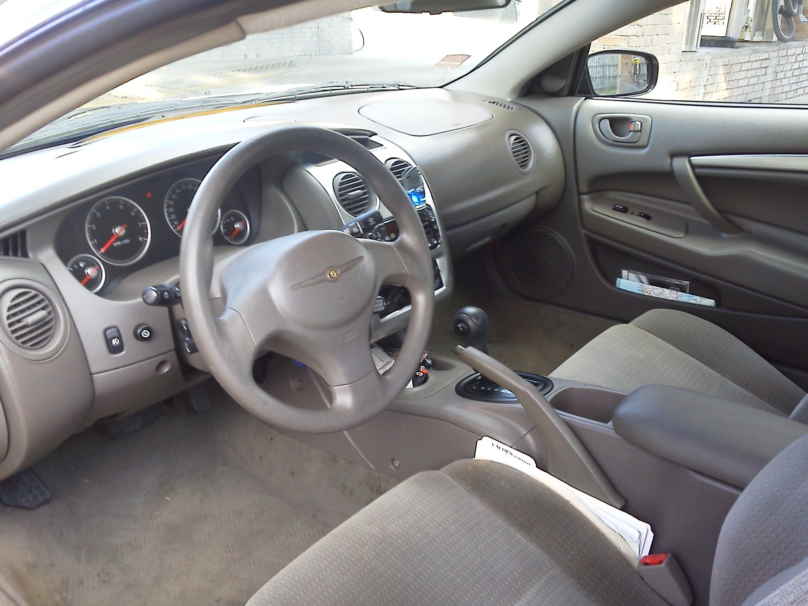 2005 Chrysler Sebring Interior
