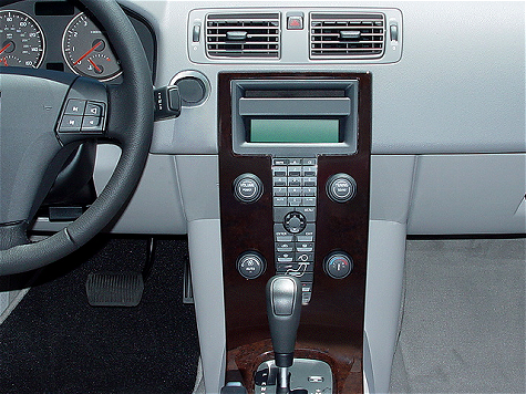 2006 Volvo S40 T5 Sedan Interior Gauges Photo  Motor Trend Magazine