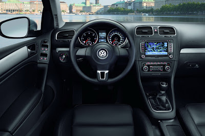 2011 Volkswagen Golf Interior