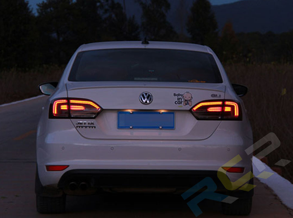2011 Volkswagen Jetta Tail Lights