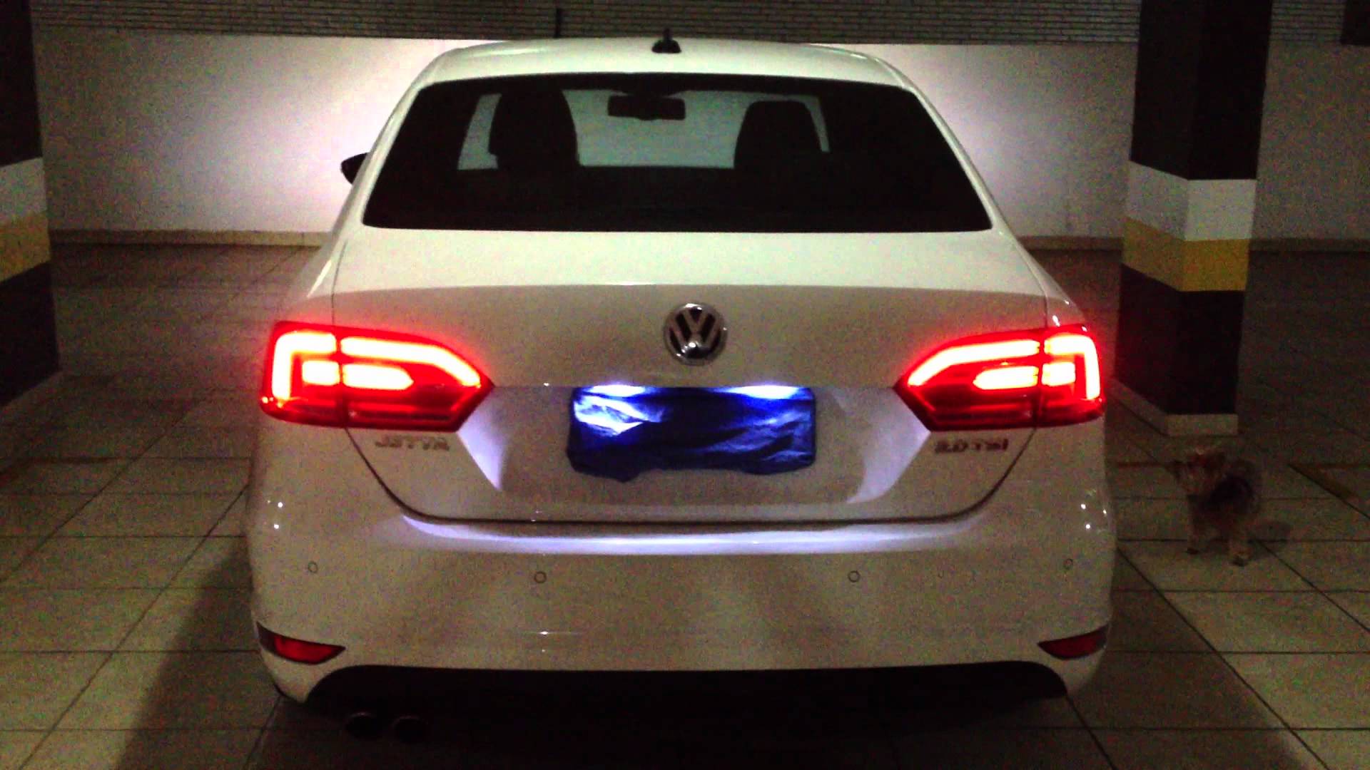 2013 Volkswagen Jetta Tail Light