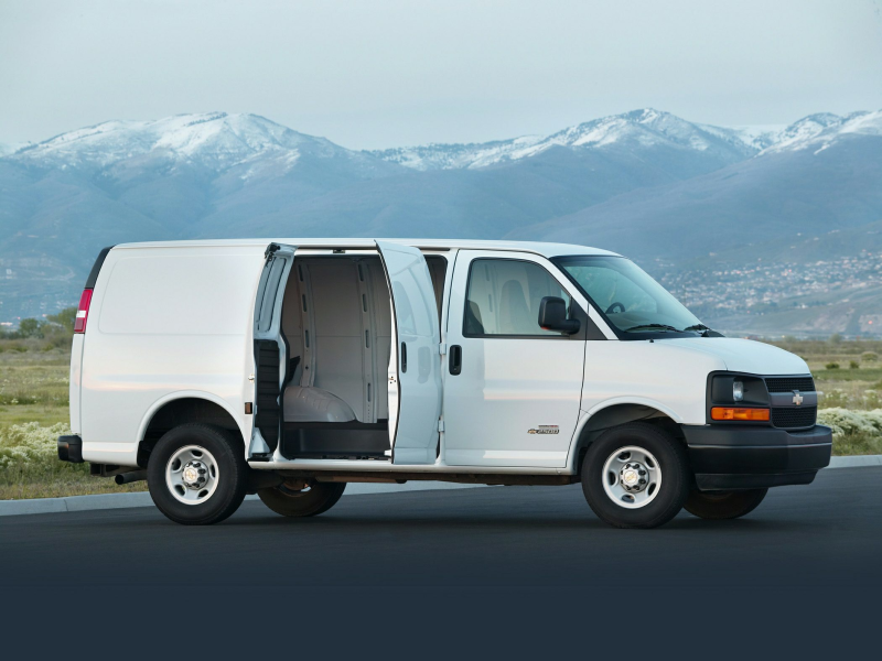 2015 Chevrolet Express 2500 Car Pictures