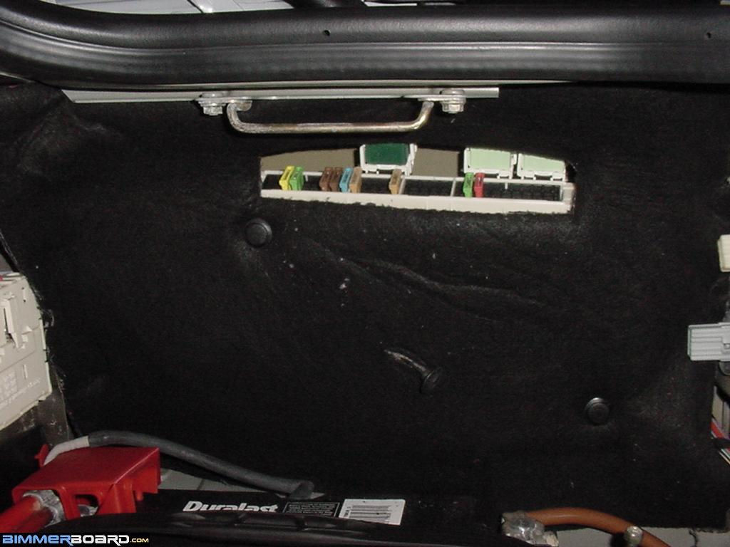 Bmw e39 fuse box location