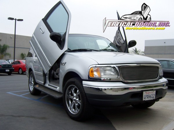 Ford Expedition Door