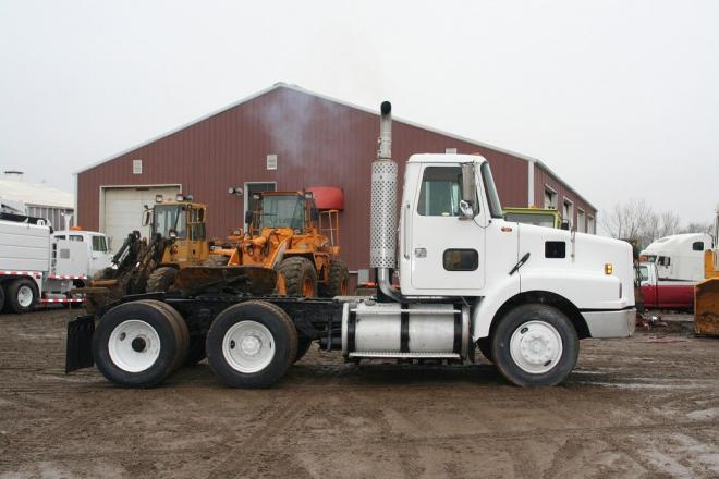 Used 1991 White/gmc Wg64t Truck For Sale in Minnesota Jackson, Used