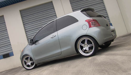 wheels bmw wheels and g37 wheels this toyota yaris rims are 18 7 5 r1